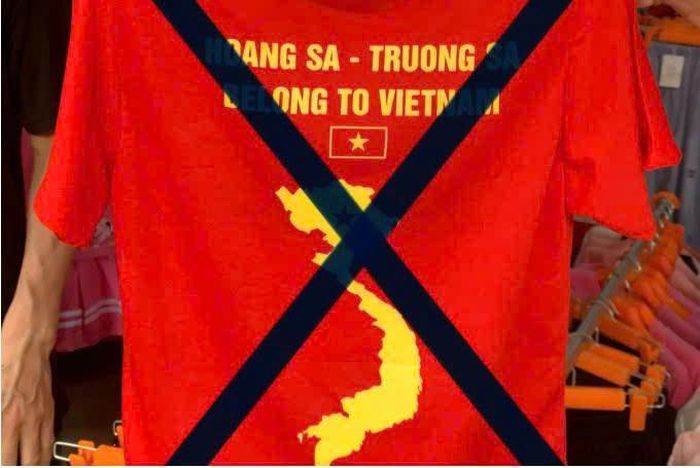 Xử phạt tiểu thương bán áo in bản đồ Việt Nam thiếu Hoàng Sa, Trường Sa